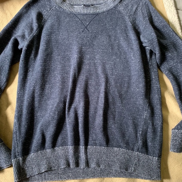 Super comfy sweater - Picture 2 of 3